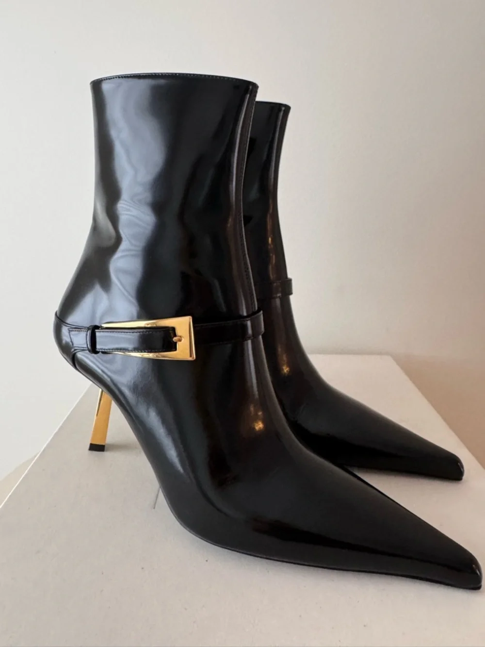 SAINT LAURENT
Hacker Ankle Boot - Picture 4 of 12